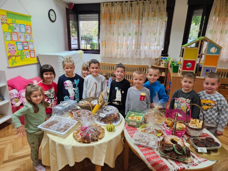 Dani kruha i zahvalnosti za plodove zemlje u našem vrtiću - slika broj: 8